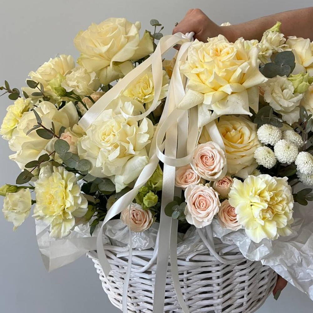 Большая корзина с цветами Freshness
