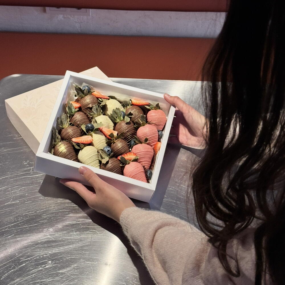 Бокс из клубники🍫