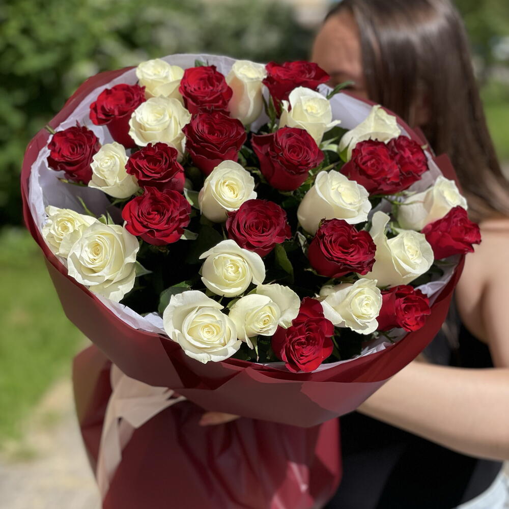 Микс из роз 31 штука