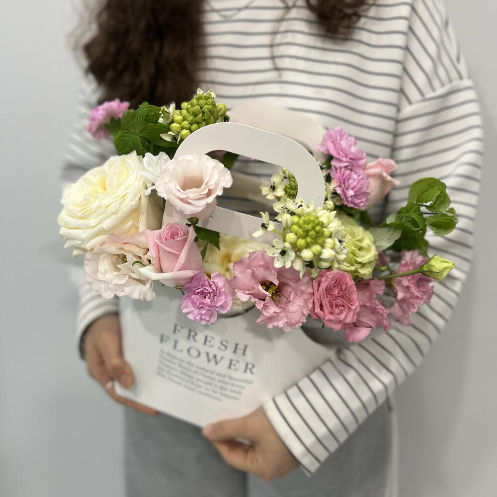 Сумочка с цветами 🍀🌸🌿