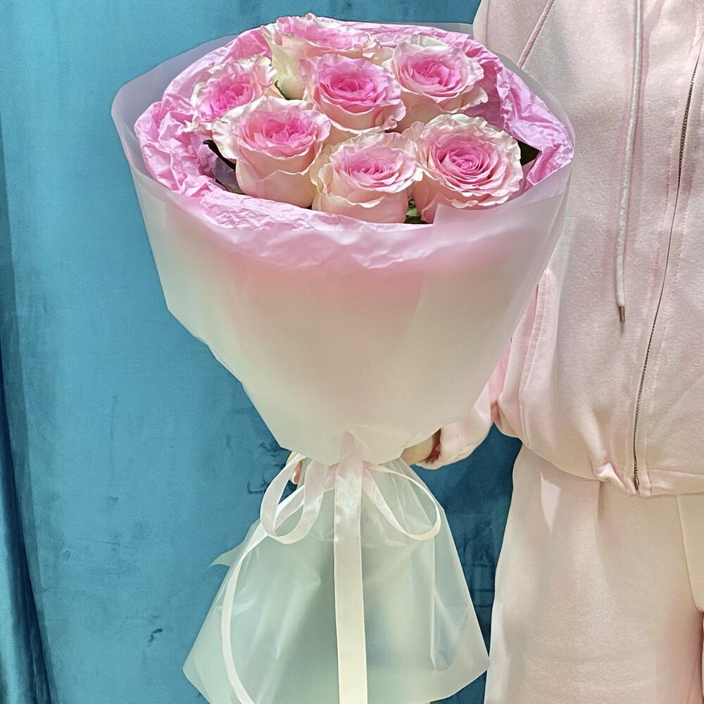 Розовые розы🌸