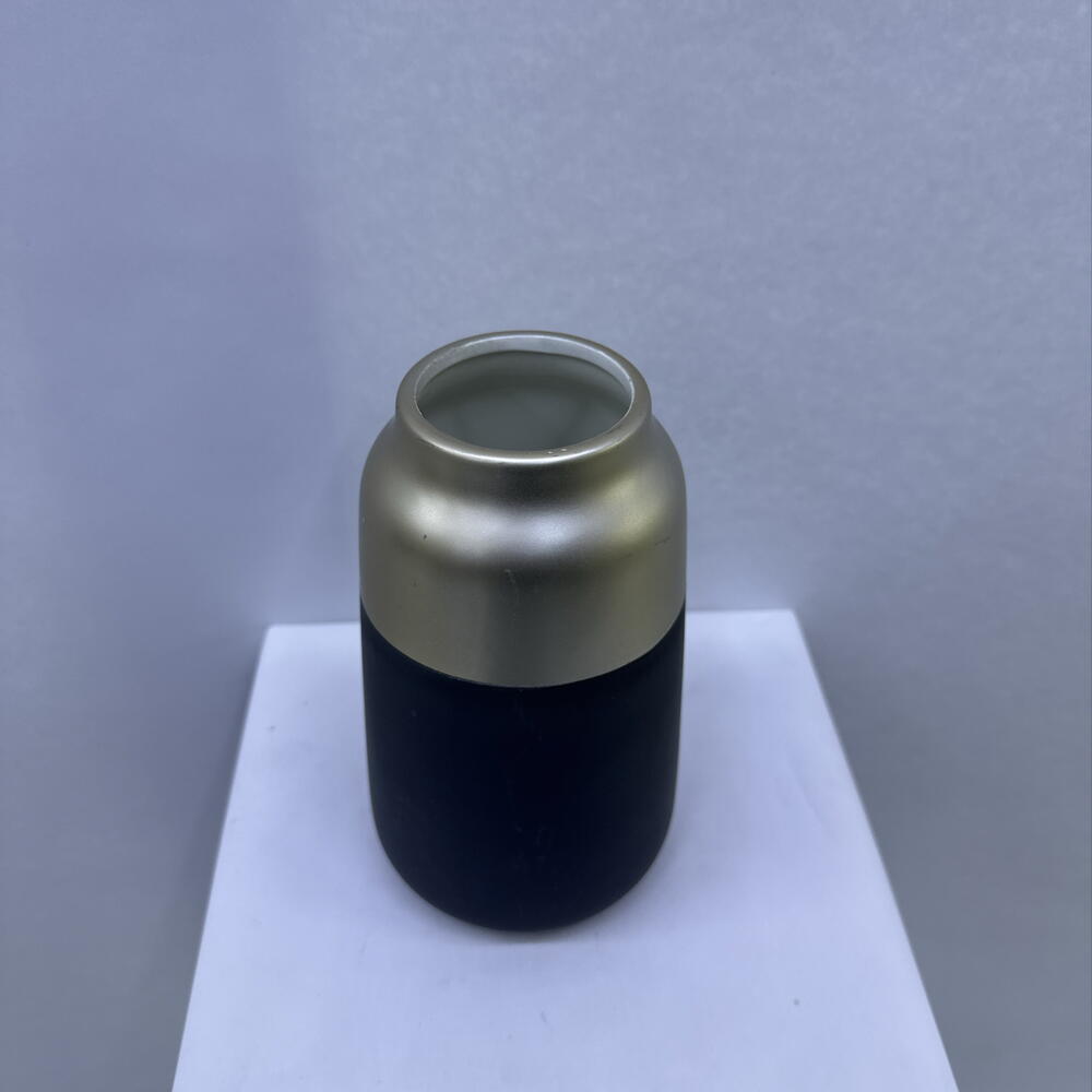 Ваза серая