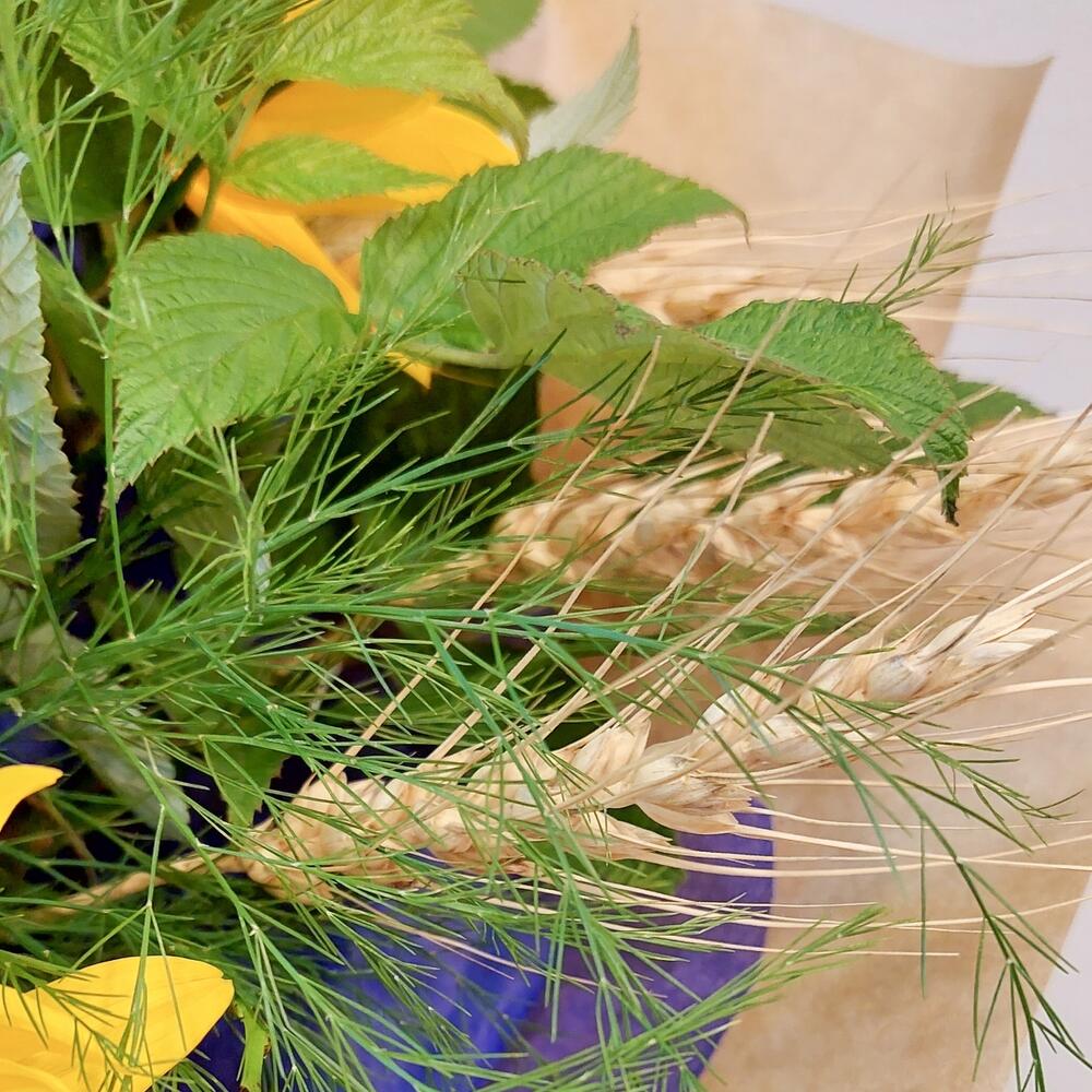 Яркий букет с подсолнухами и пшеницей, Цветы и подарки в Электростали ...