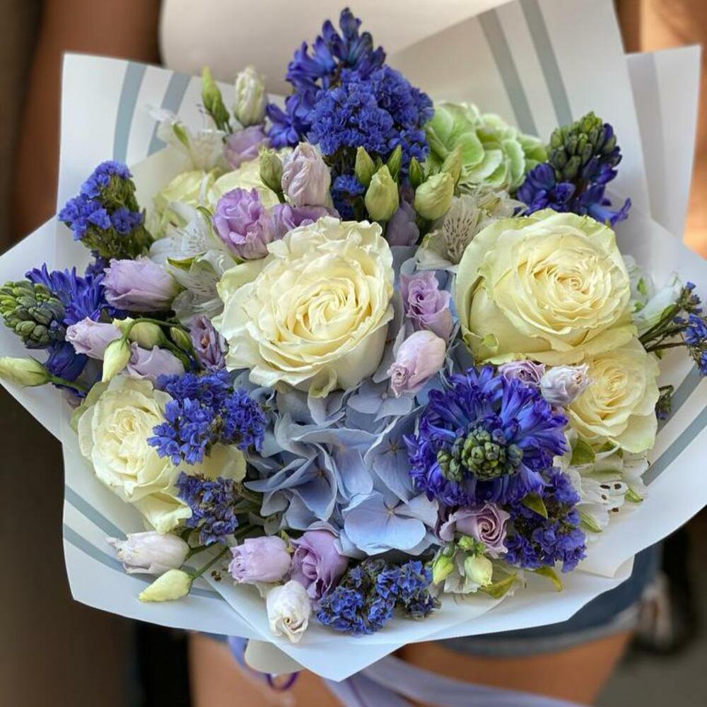 dark blue and white flowers