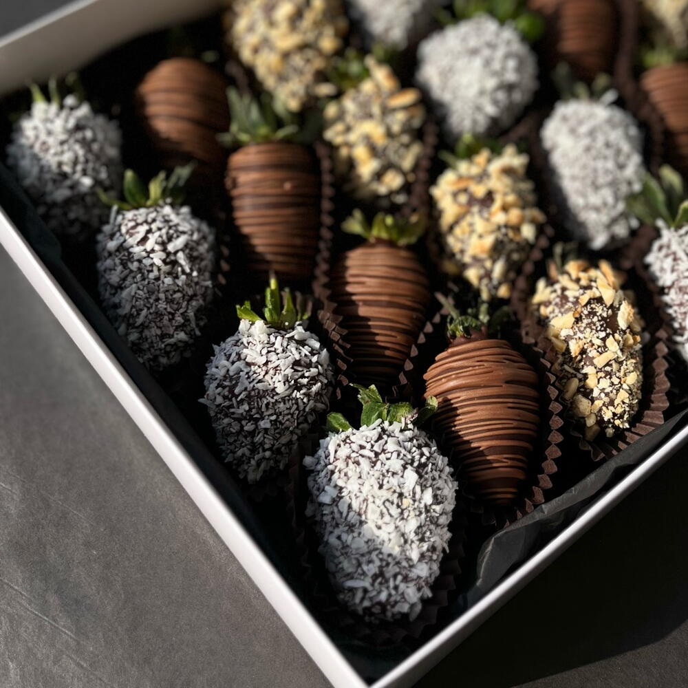 Cioccolato fondente | fragole premium | fragole ricoperte di cioccolato