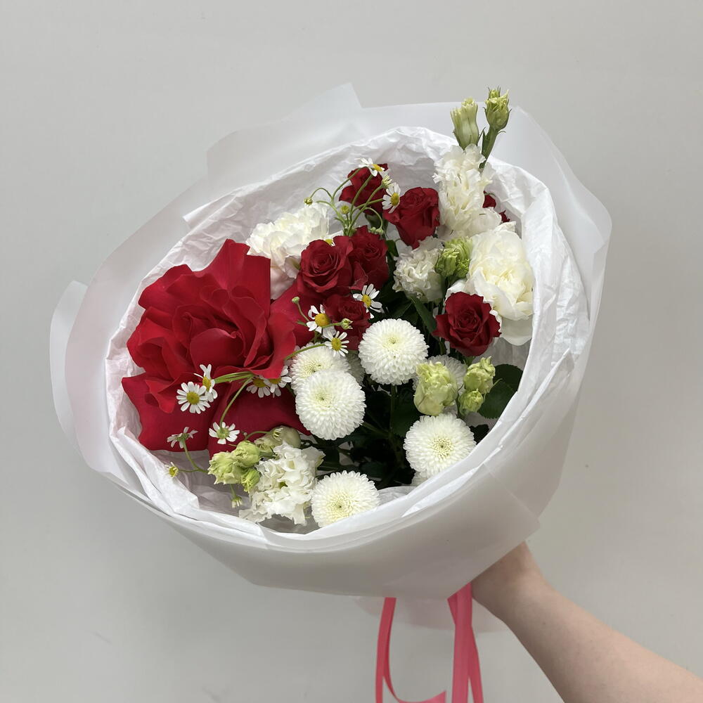 Букет сборный с розами «Малинка»
