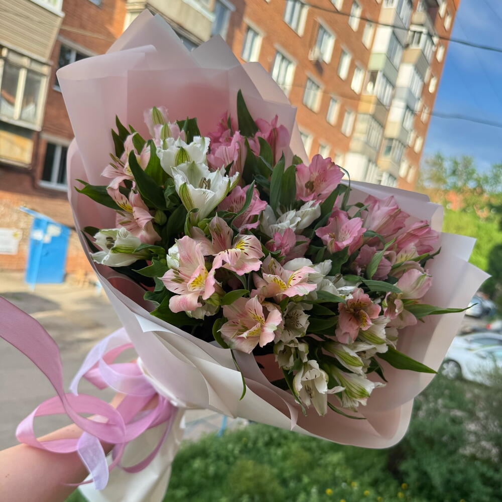 Букет из нежных альстромерий (9)| альстромерии