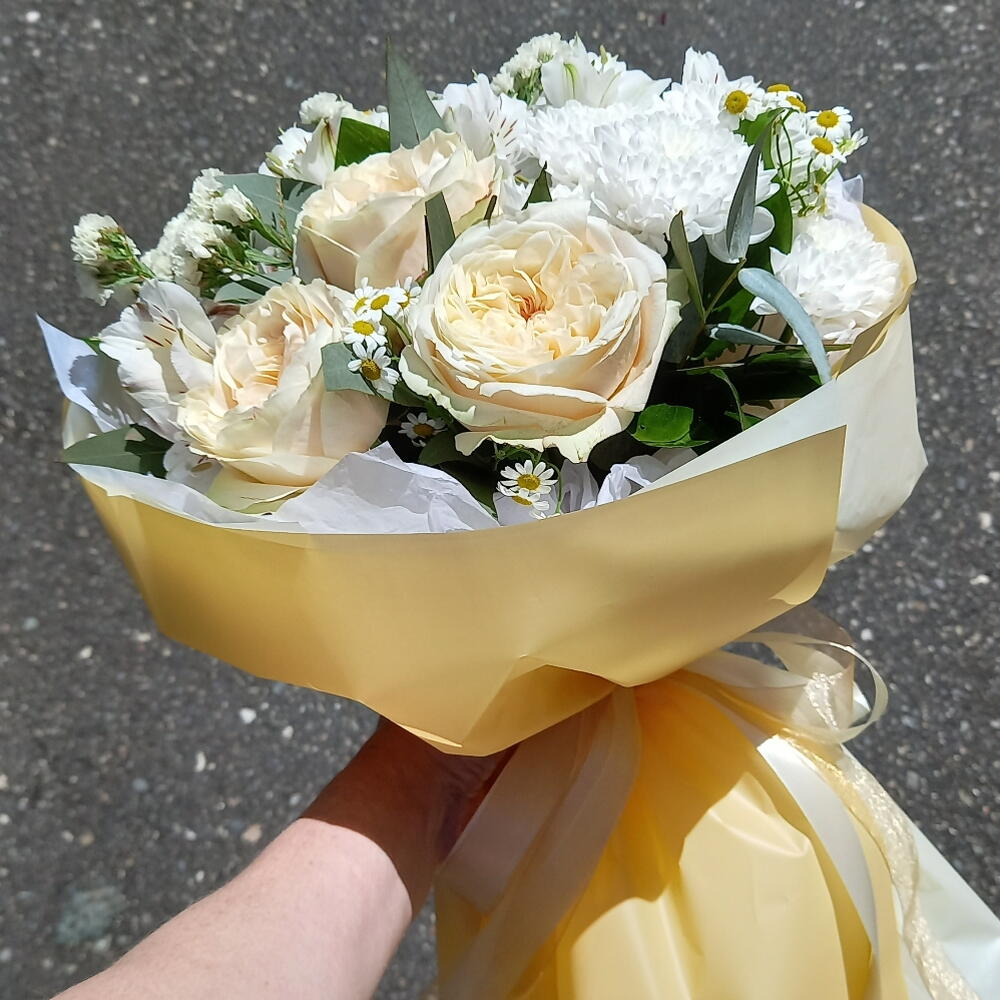 LOVE GARDEN букет с пионовидными розами