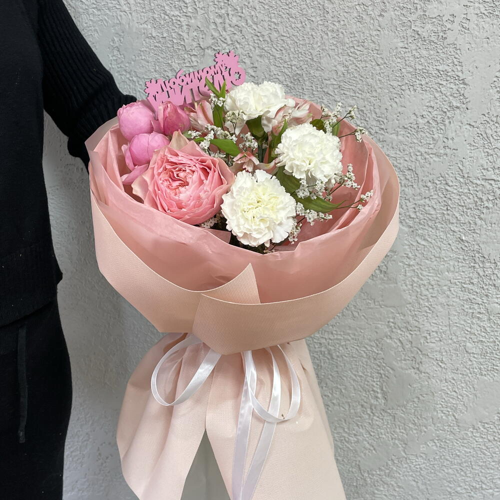 1 сентября! Букет из диантуса, розы, лимониума и альстромерии с топпером 💐