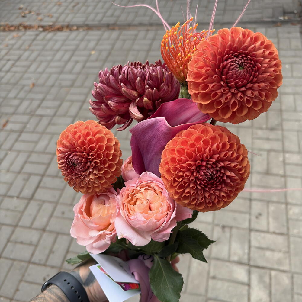 Букет «Осенний комплимент» от XOFLOWERS
