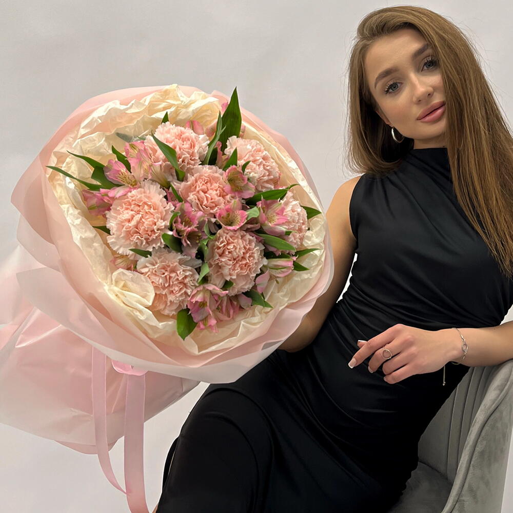Диантусы и альстромерия