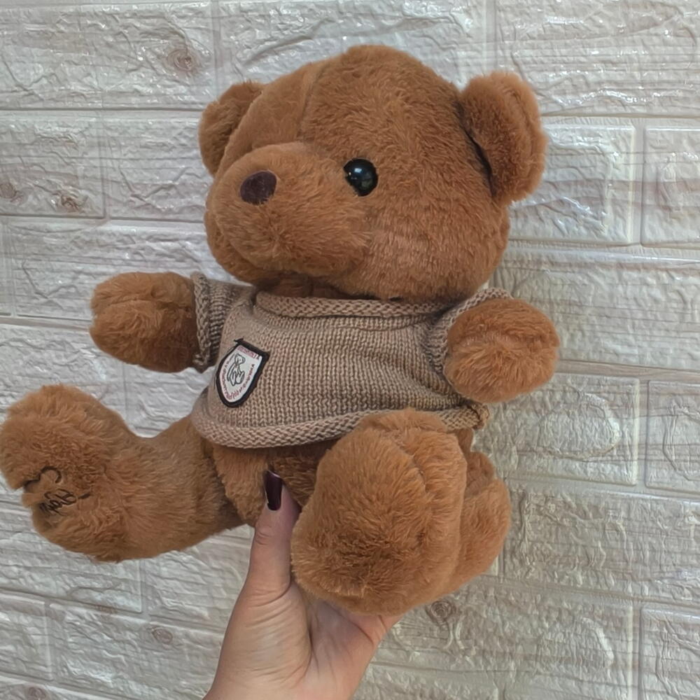 Мишка в вязаной кофточке