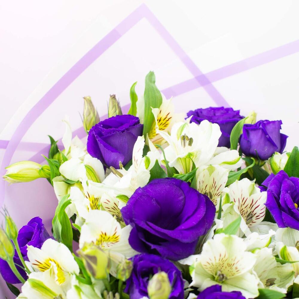 Bouquet "Eustoma y alstroemeria"