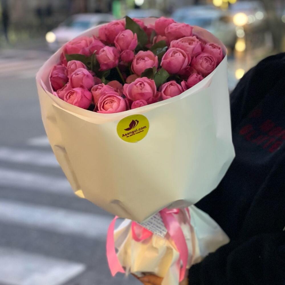 PionFlo's signature bouquet N1