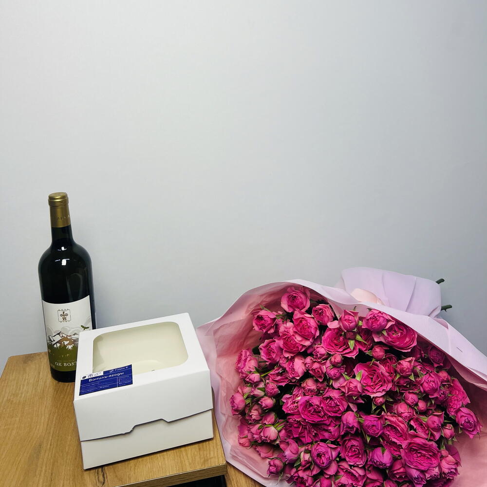 Бенто - торт и пионовидные розы🌹