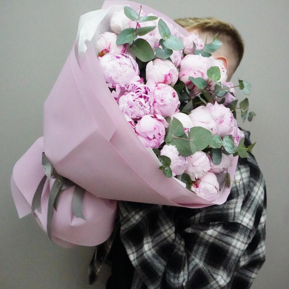 Букет "25 пионов "