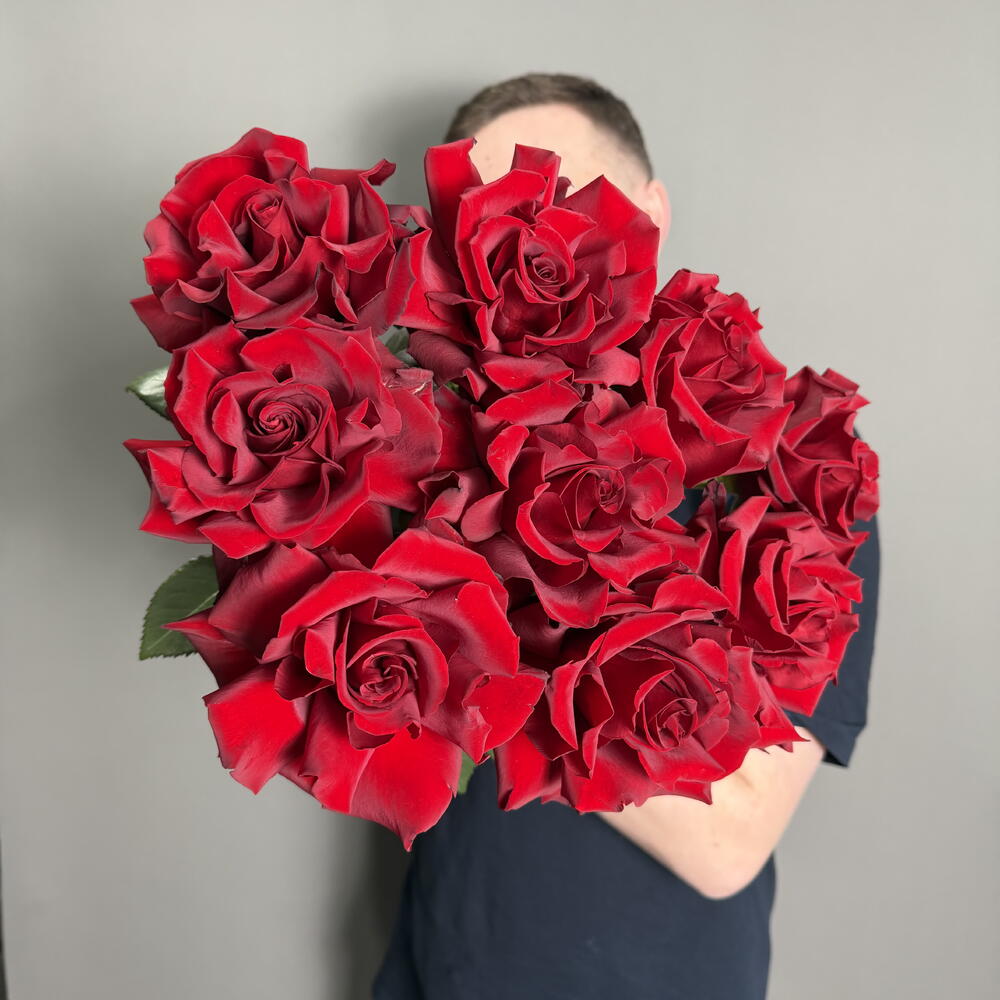 Моно букет из 9 французких красных роз 🌹️