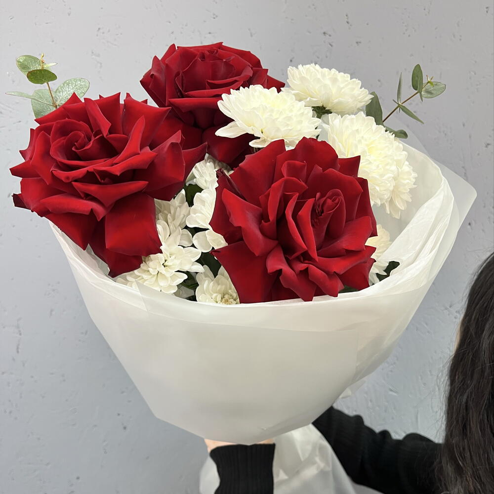 🌹 Сборный букет «Бархатная элегантность»