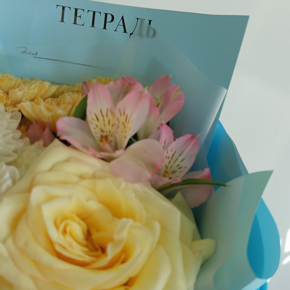 День знаний/ роза/ альстромерия/ хризантема/ солидаго