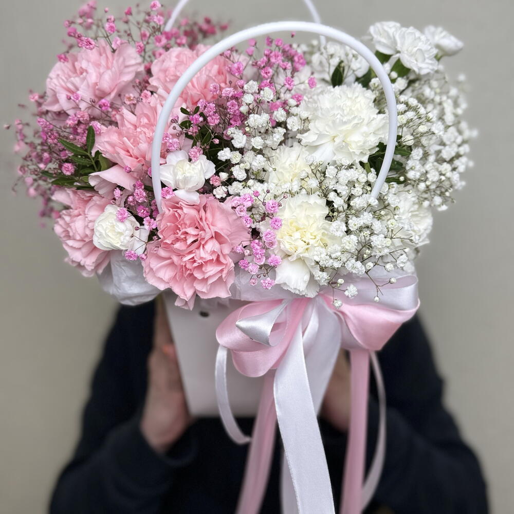 Диантусы и гипсофила💕🤍
