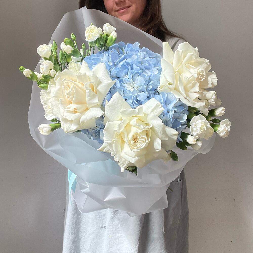 Гортензия, роза, гвоздика🌹