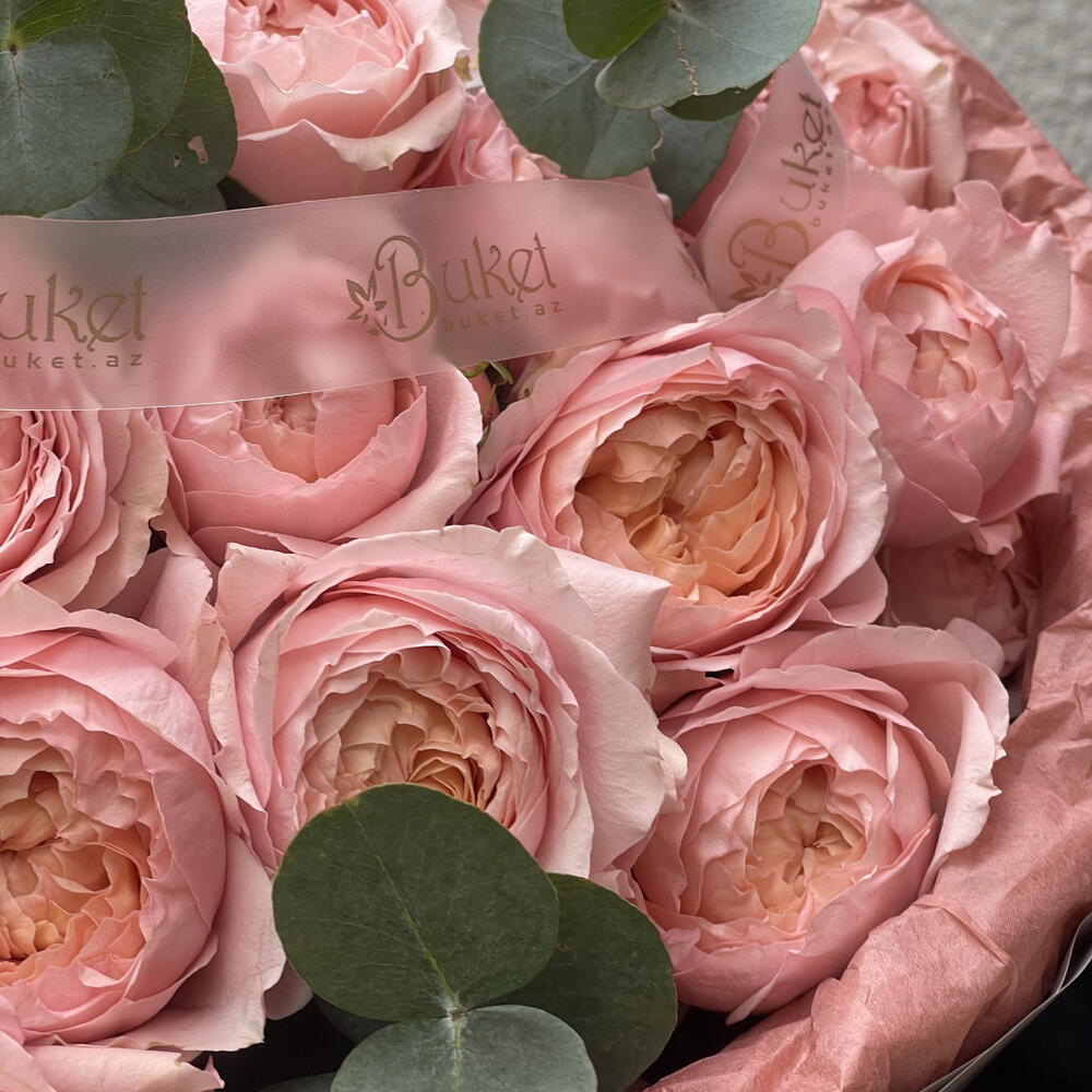 Букет из кустовых роз 21шт