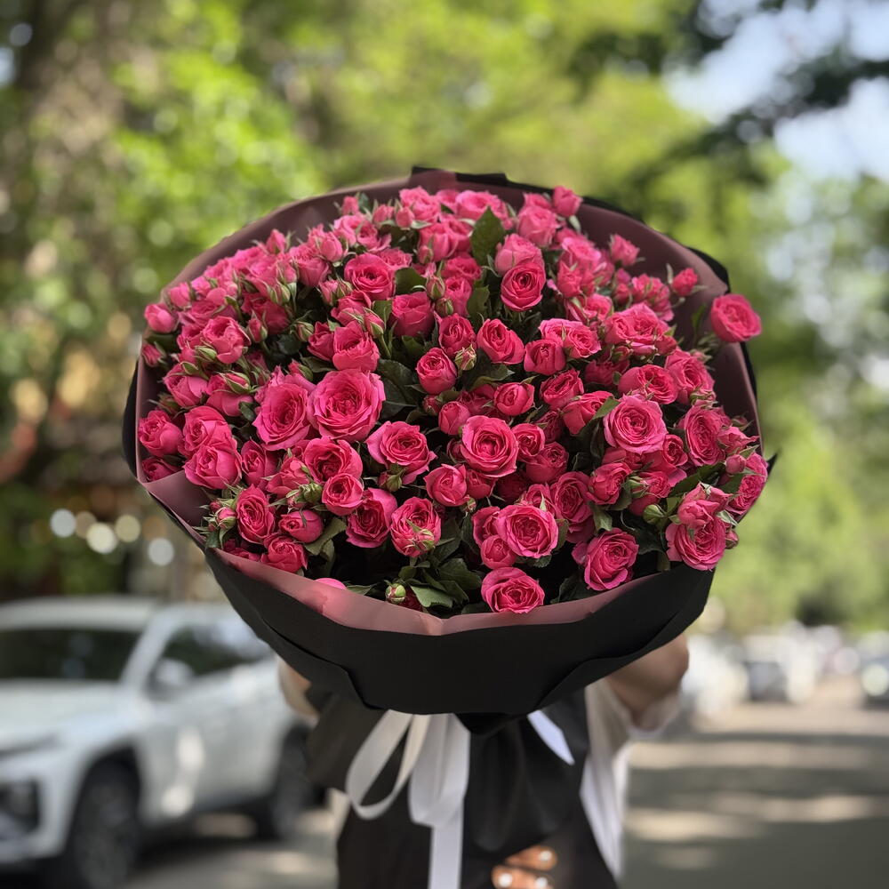«Love in Bloom»
