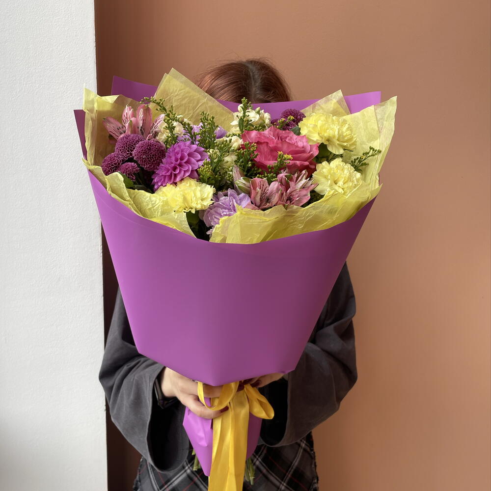 Букет с георгином