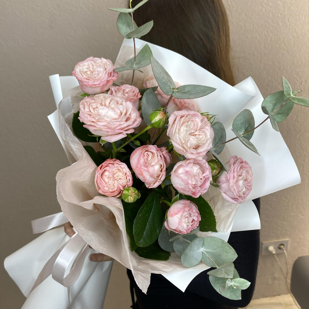 Букет комплимент 💞 Нежные розочки с эвкалиптом