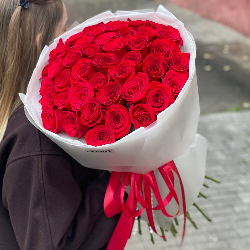 43 розы 60 см