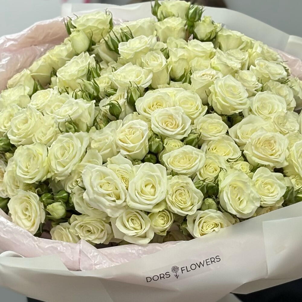 37 белых кустовых роз 🤍