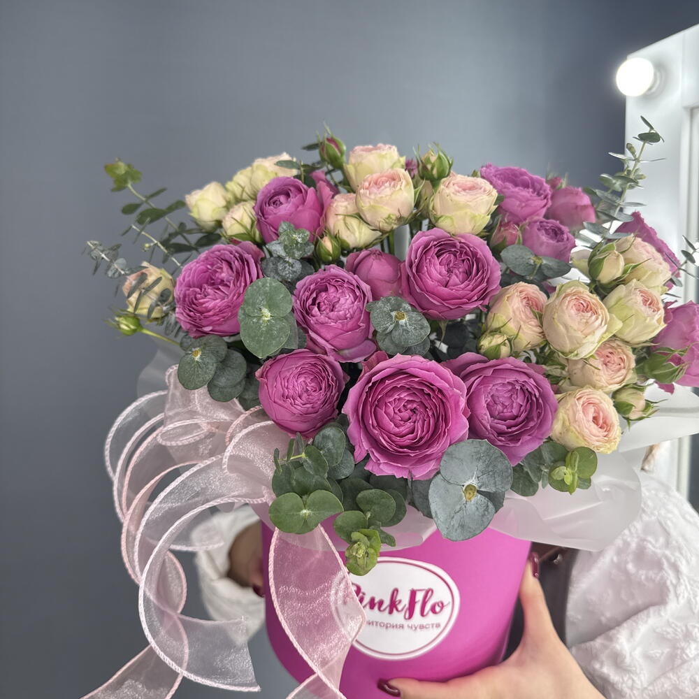Красивая композиция с пионовидной розой 🌸
