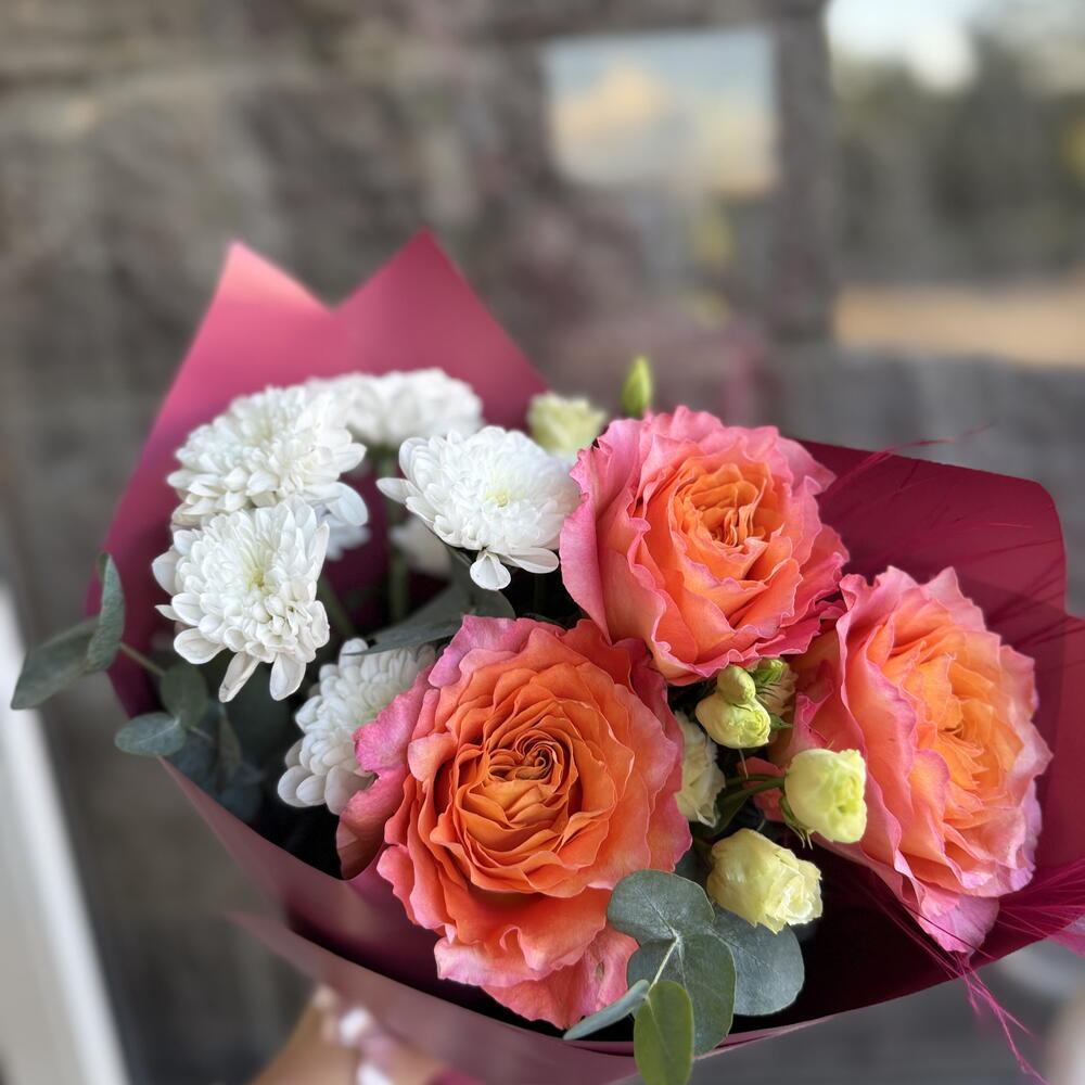 Букет для школьника💐 ароматные розы, лизиантус и хризантема