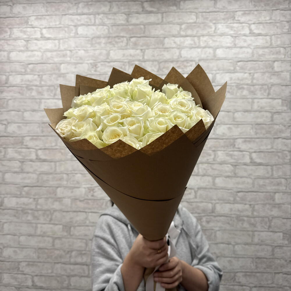 Белые розы 31 шт💕💕💕