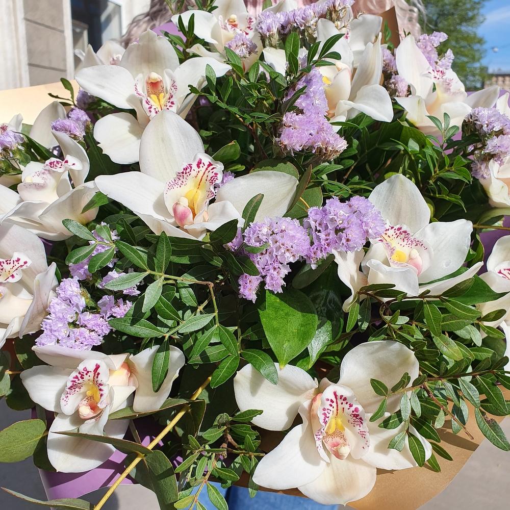 Экзотический букет белых орхидей, Flowers & Gifts Saint Petersburg, buy