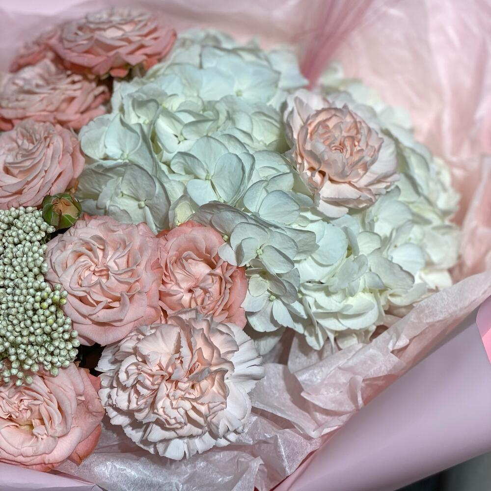 Hydrangeas and peony roses