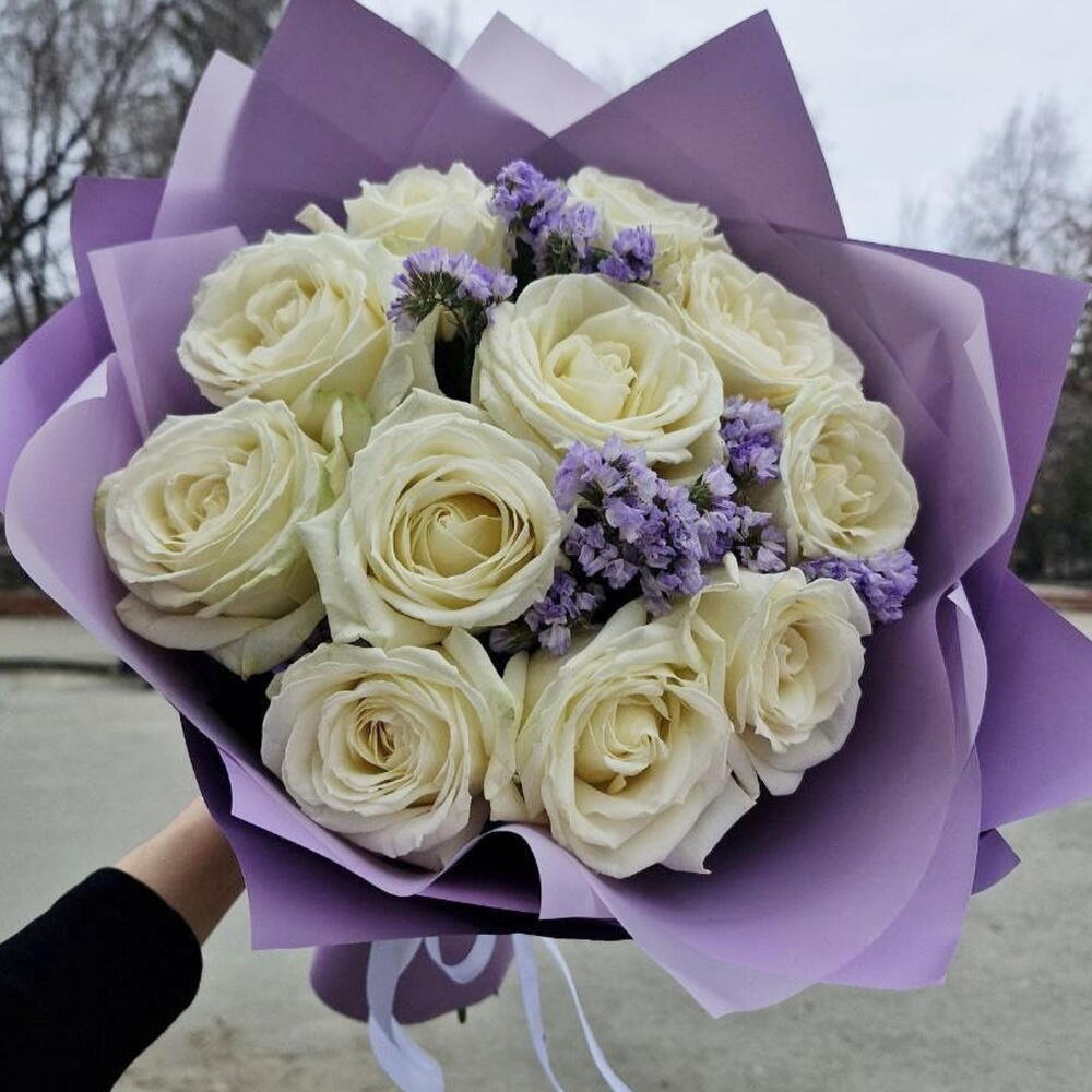 Букет с розами и статицей 💜