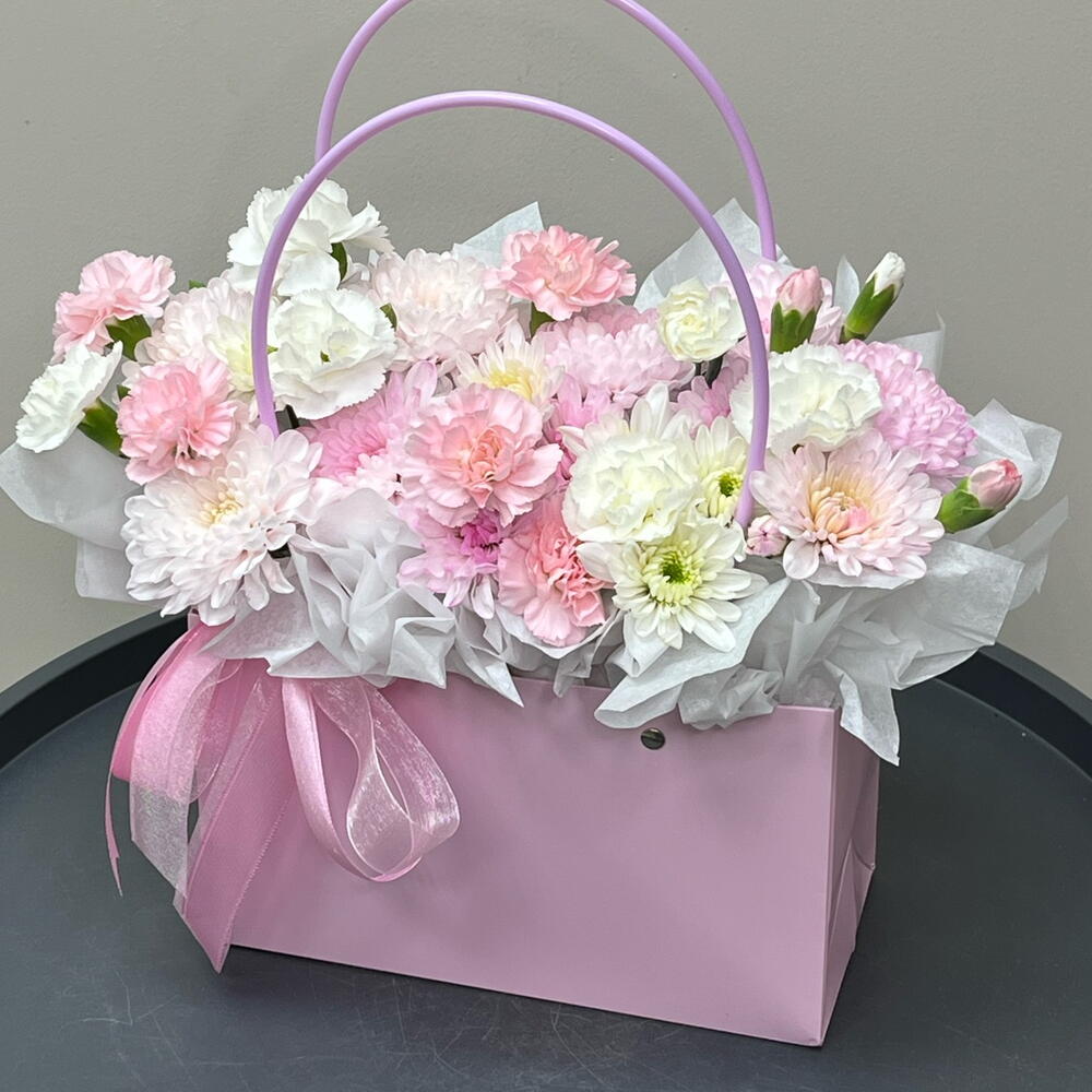 Стойкие хризантемы и диантусы в сумке🌸