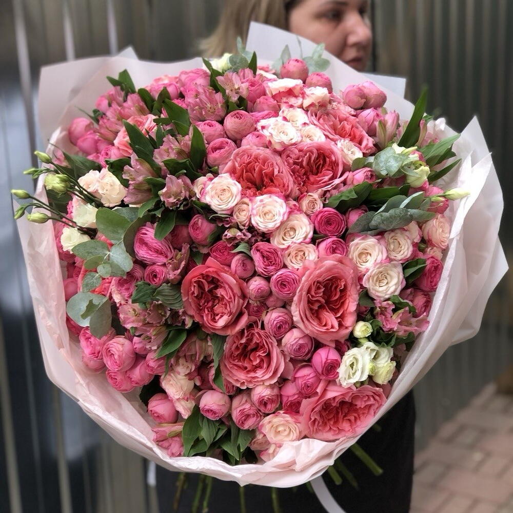 Букет Впечатление Гранд 🔥 из пионовидных одноголовых и кустовых роз, альстромерии , эвкалипта