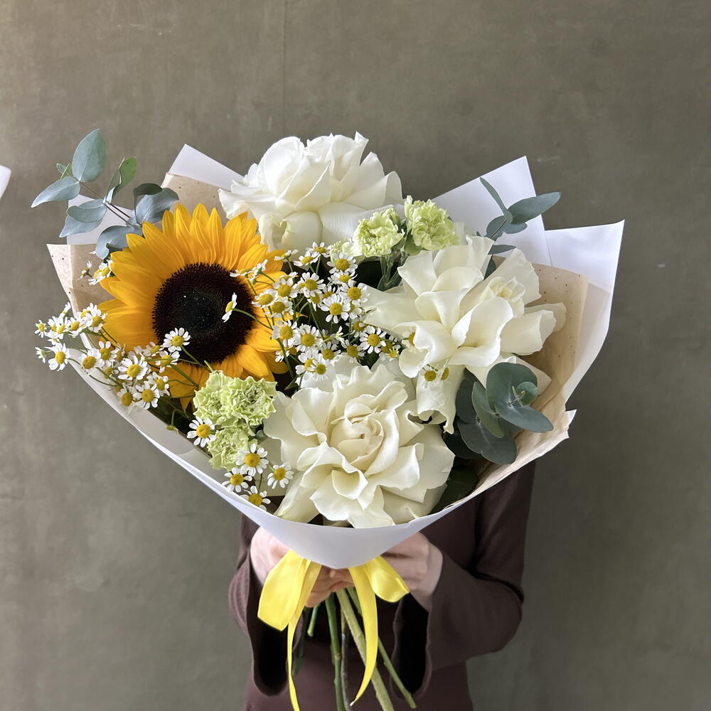 Букет с подсолнухом «Учись на пять!»