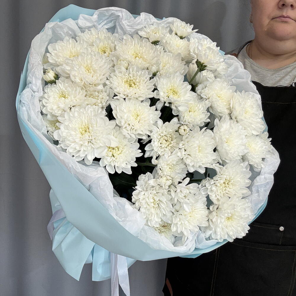 Букет белых хризантем