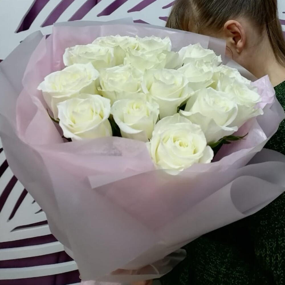 Белые розы 15