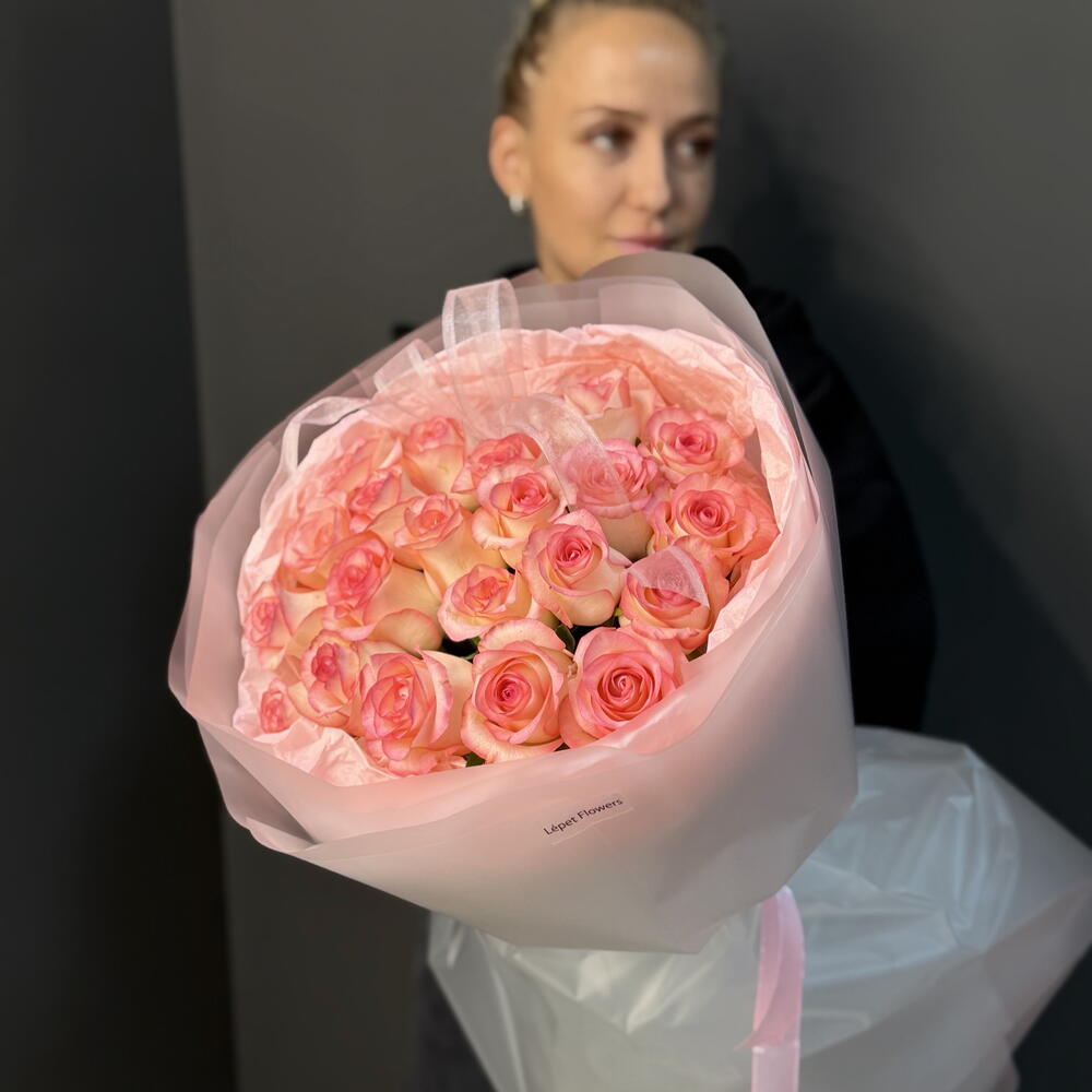 21 розовая роза 🌹