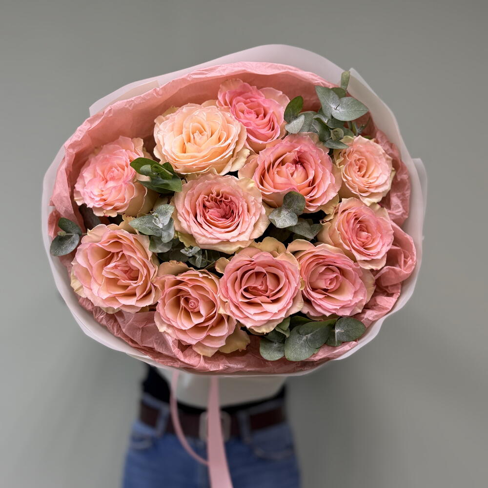 Авторский букет «Утренний свет 🌷» из роз сорта ESPERANCE с ароматным эвкалиптом 🌸