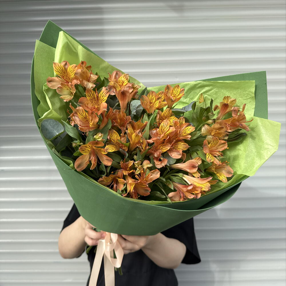 Букет-комплимент 🍁из осенних альстромерий