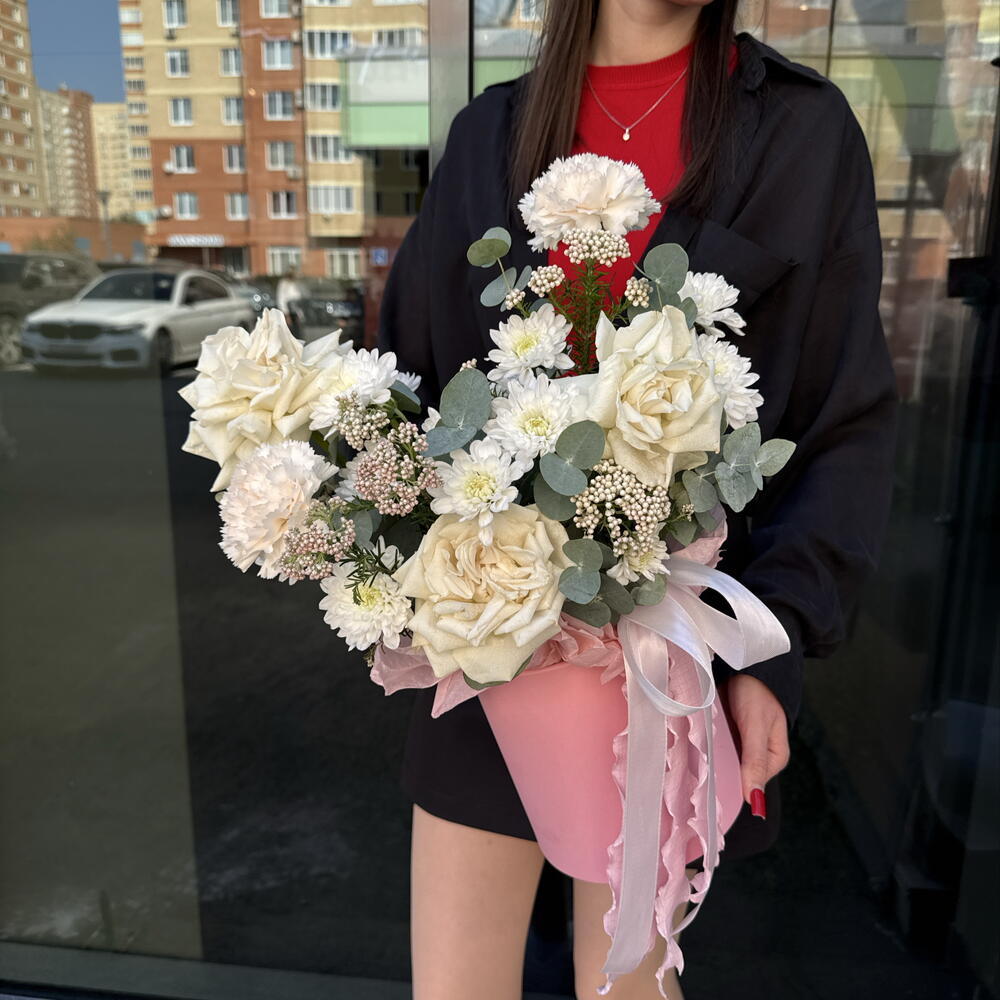 Композиция с французскими розами «Шёлк»
