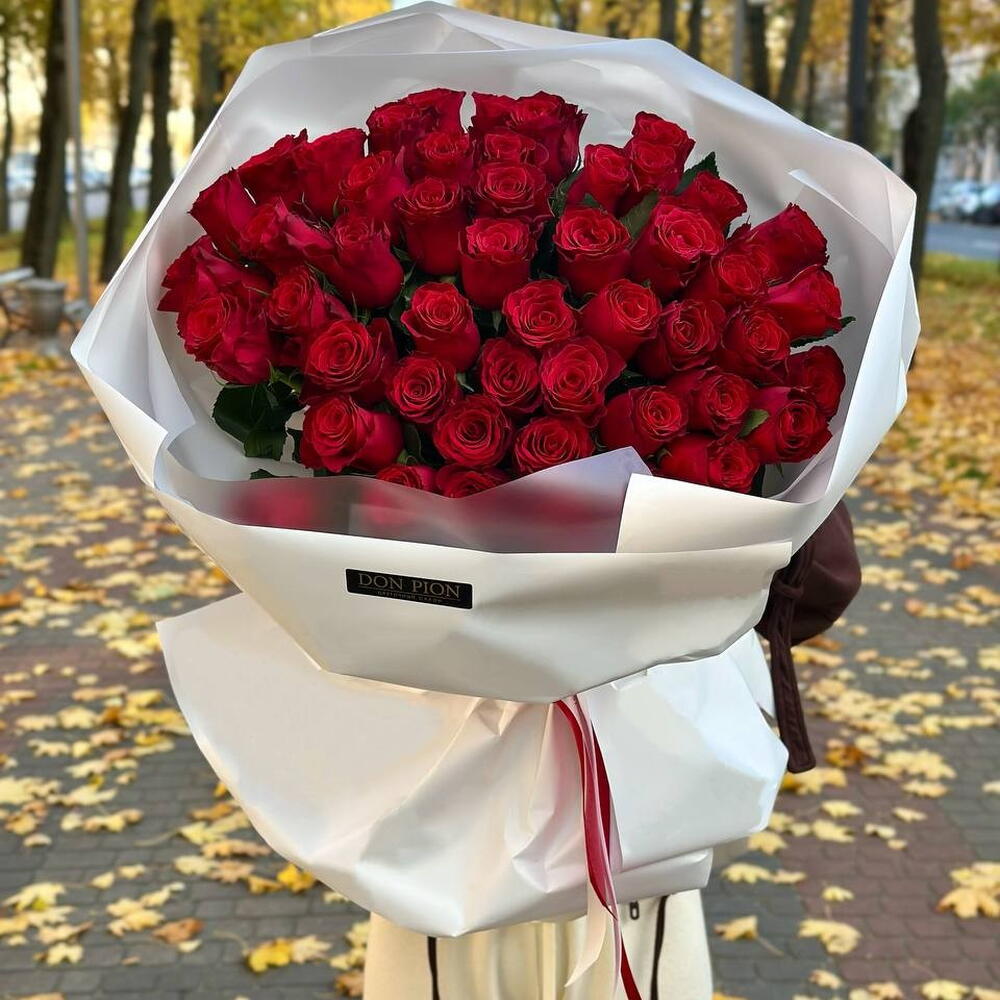 51 роза в упаковке, букет 60 см