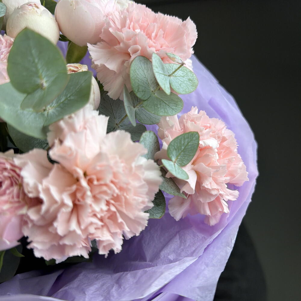 Букет 🌸 «Пудра и Лаванда» ☁️💜🧸🍃🤍 с диантусами  пион розами