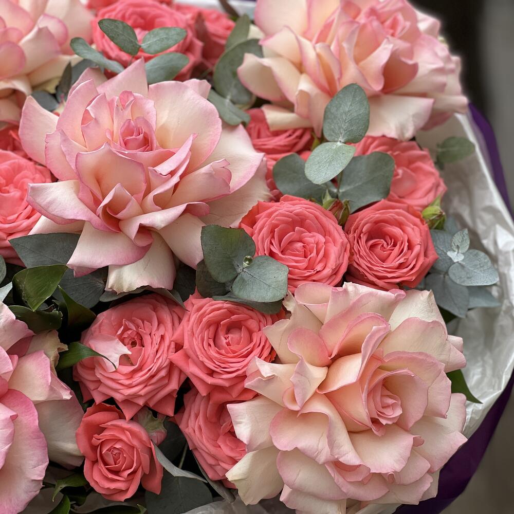 Mix Roses Bouquet N-044