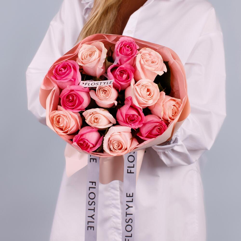 Букет из 15 роз двух розовых оттенков Rosa Galore